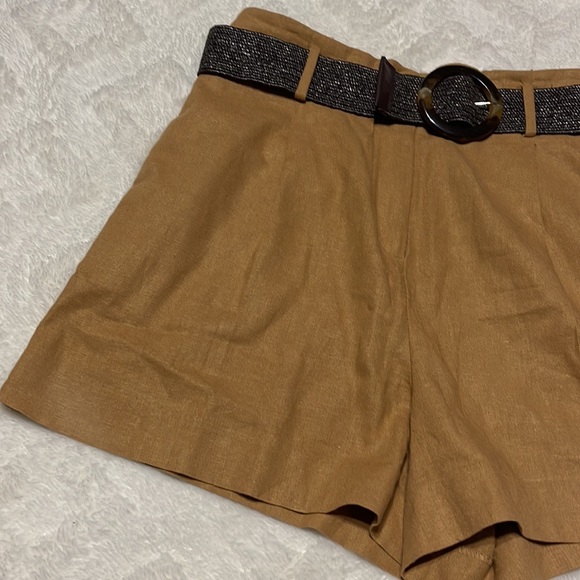 Zara tan linen pleated front belted shorts high waisted size large - Picture 15 of 16